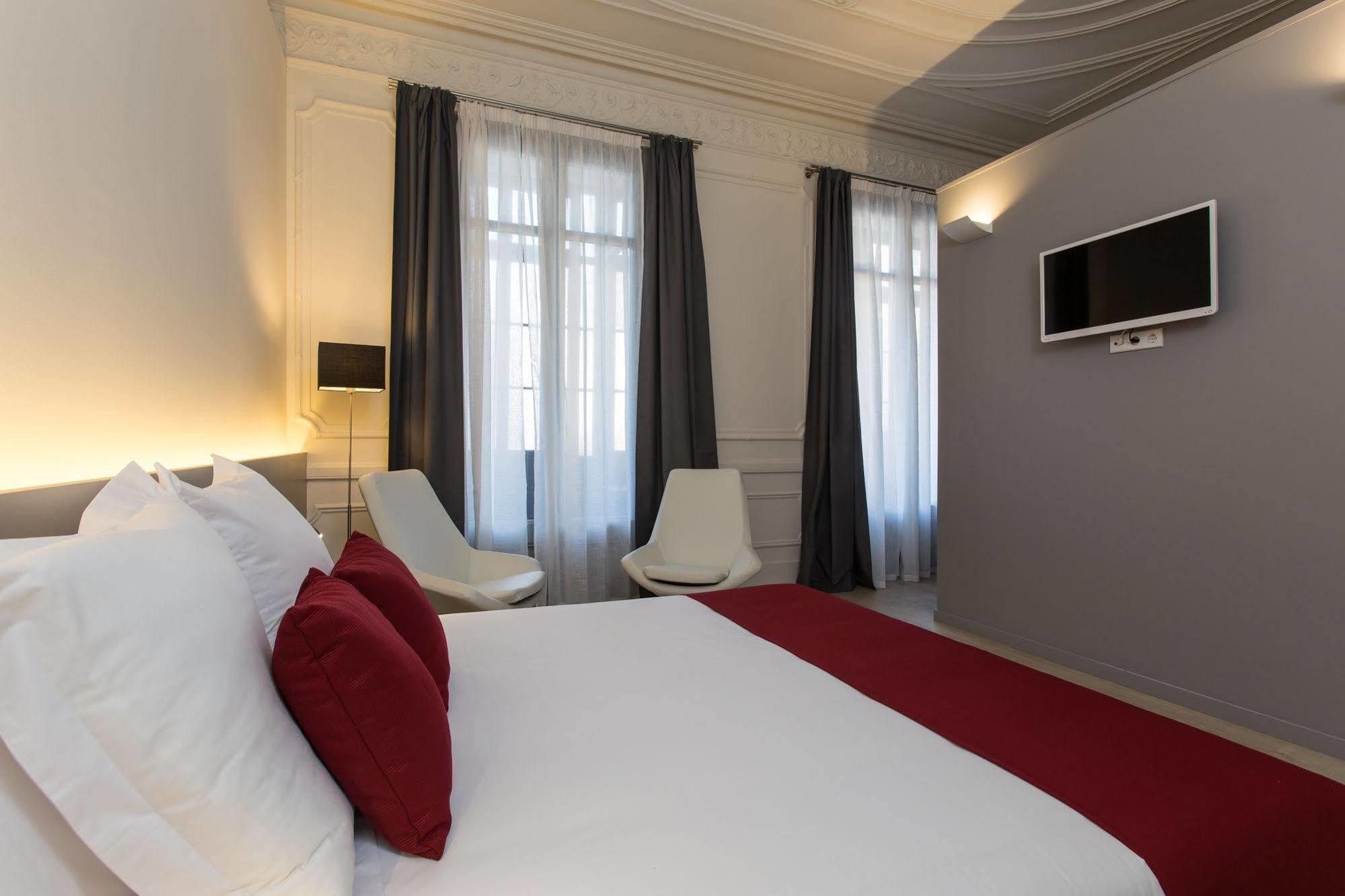 Izaila Plaza Catalunya Hotel Barcelona Exterior photo
