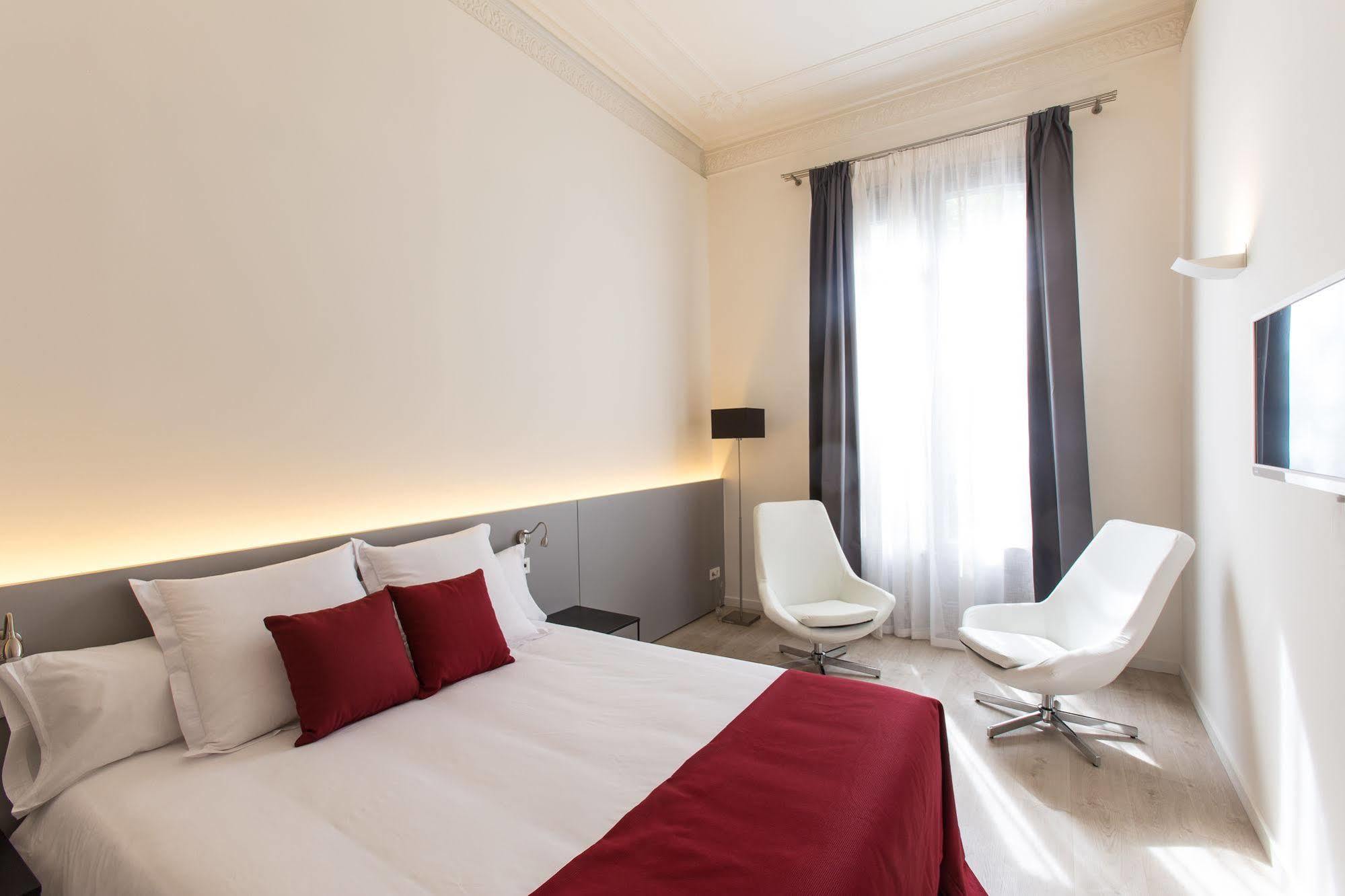 Izaila Plaza Catalunya Hotel Barcelona Exterior photo