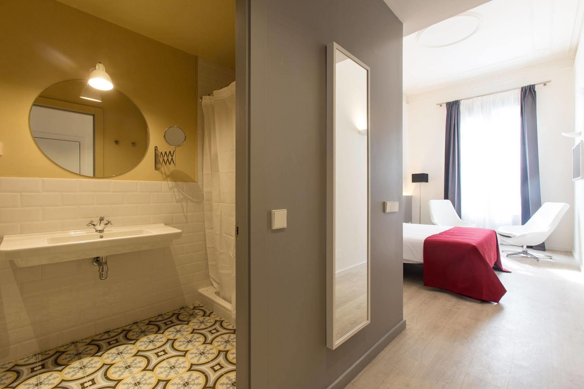 Izaila Plaza Catalunya Hotel Barcelona Exterior photo