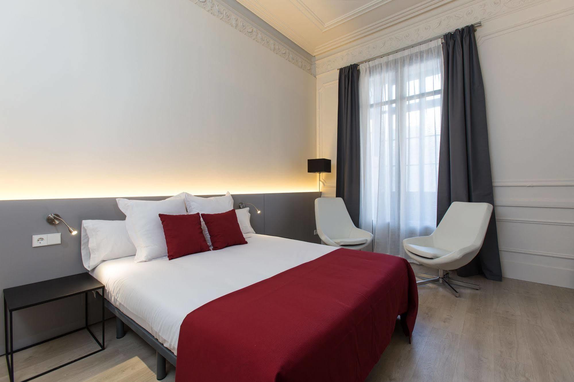 Izaila Plaza Catalunya Hotel Barcelona Exterior photo